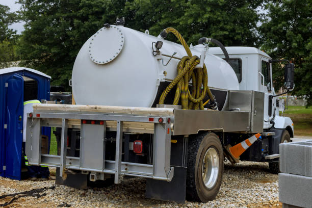 Best Portable toilet rental cost  in Topeka, IN